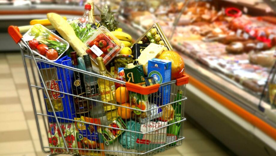 Сколько будет стоить праздничный стол: названы продукты с наибольшим ростом цен