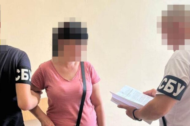 ”Залягла на дно” в Києві: співробітники СБУ затримали путінську шанувальницю