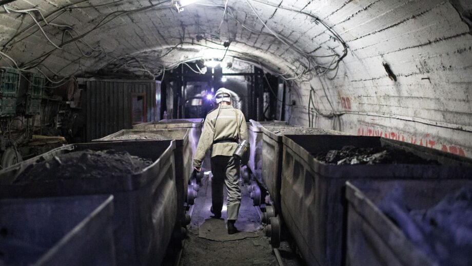 Российская атака обесточила шахты на Днепропетровщине: более двух тысяч горняков остались под землей