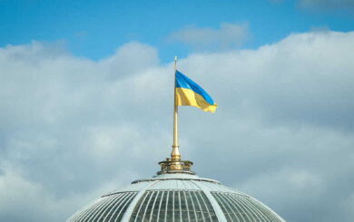 Зрадників України позбавлять пільг та виплат за держнагороди: ВР внесла відповідні зміни у Податковий кодекс