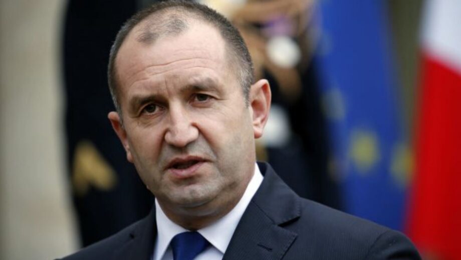 Отставка президента Болгарии на фоне протестов: кто временно возглавит государство