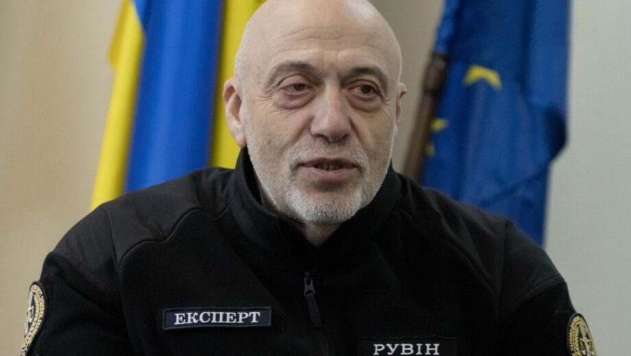 Скандал со вторым гражданством: Минюст не продлил контракт с Рувиным в должности главы КНИИСЭ