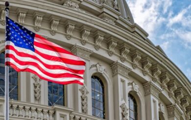 Сенат США проголосовал законопроект о помощи Украине