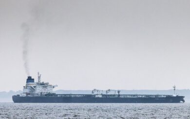Турецкие НПЗ сокращают закупки российской нефти из-за санкций – Reuters