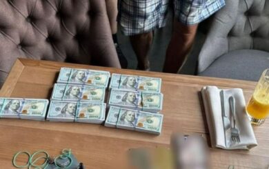 На Київщині шахрай за 70 тисяч доларів обіцяв чоловікові посаду директора держпідприємства