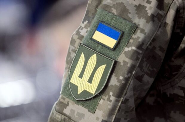 ”Через таких, як ви, летять бомби”: у Херсоні жінка накинулась на волонтерку
