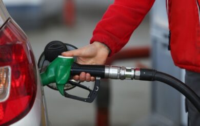 Під впливом санкцій та атак: росія обмежує поставки бензину за кордон