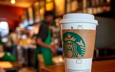 Starbucks выплатил миллионную компенсацию из-за неправильно закрытой крышки