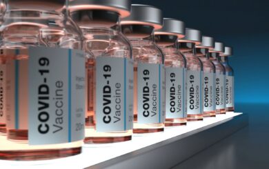 Консультантка з питань вакцин від COVID-19 подала у відставку — Reuters оприлюднило причини