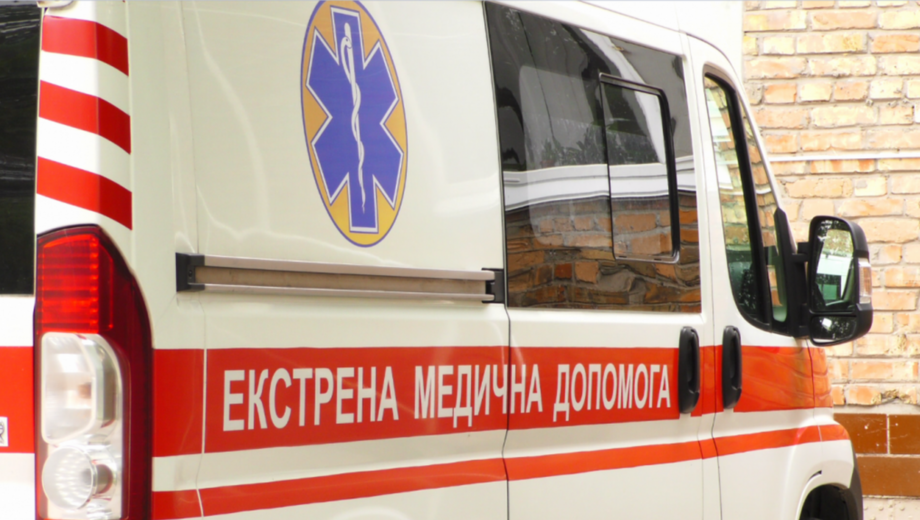 В Киеве произошло ДТП с »скорой», в которой находился пациент (видео)