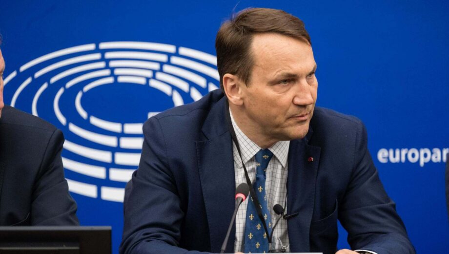 Поругался с Министром: польские СМИ пишут о споре Зеленского и Сикорского