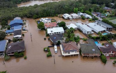 Повінь накрила Австралію: надзвичайний стан, загиблі та зниклі у воді