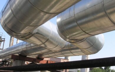 Єврокомісія розглядає заборону нових угод на російське паливо