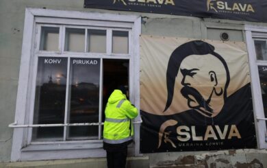 В Эстонии осудили двух российских агентов за поджог ресторана »Слава Украине»