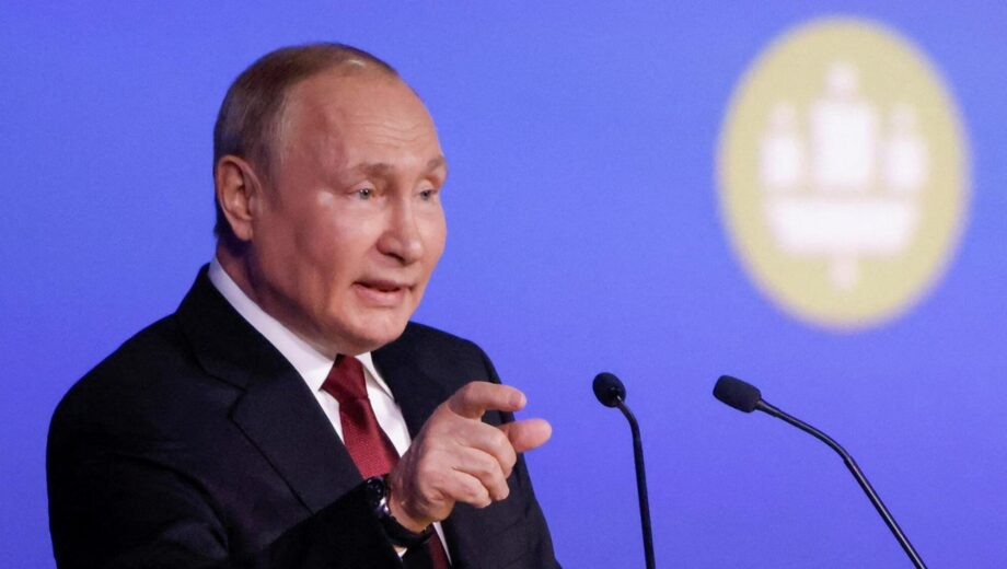 Пятичасовой рейс вместо двухчасового: санкции перекроили маршрут путина в Будапешт