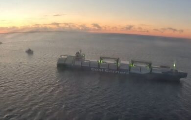 У Найссаара спецслужбы остановили российское судно под флагом Багамских островов