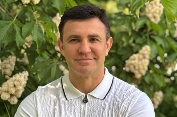 »Чеснок, чтобы демонов выгонять»: Тищенко описал политиков на языке еды