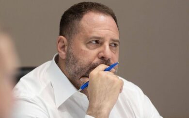 Бывший глава ОП Ермак возобновил лицензию адвоката после »Миндичгейта»