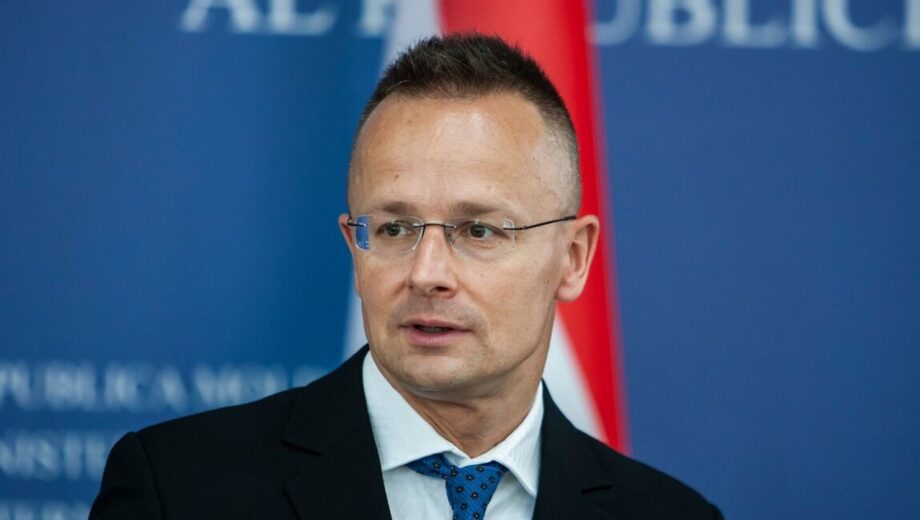 Венгрия выслала двух украинских дипломатов, обвинив их в шпионской деятельности