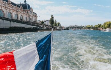 Франція розробляє план прийому сотень тисяч поранених у разі війни