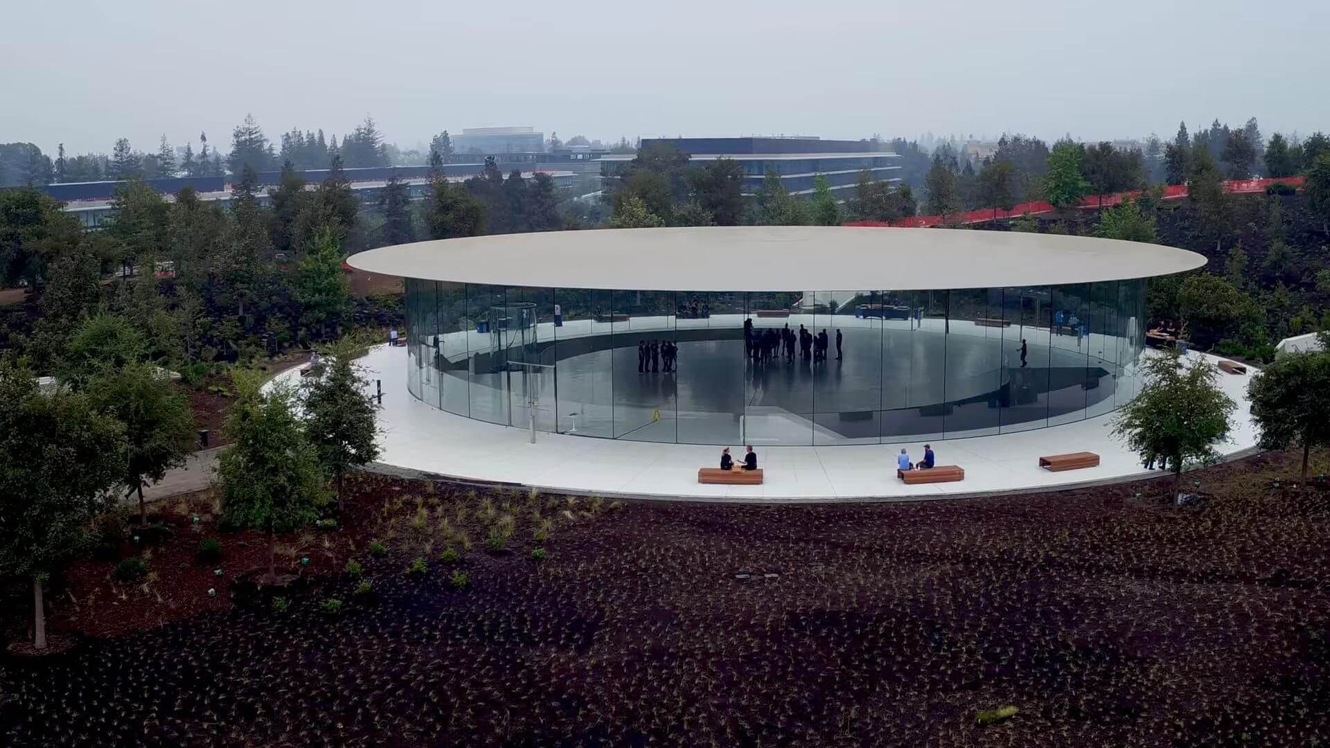Apple представит новую модель Iphone: что известно о новой версии популярного смартфона?