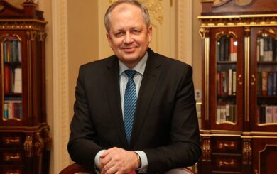 Как экспредседатель Верховного суда Романюк добился пенсии в 344 тысяч гривен