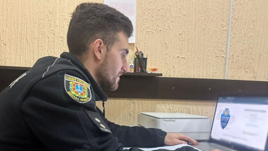 В Одессе разоблачили мошенницу, продававшую несуществующие талоны на горючее
