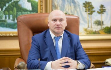 Зарплата, земля, бджоли та Lexus: що задекларував колишній посадовець Мінрозвитку