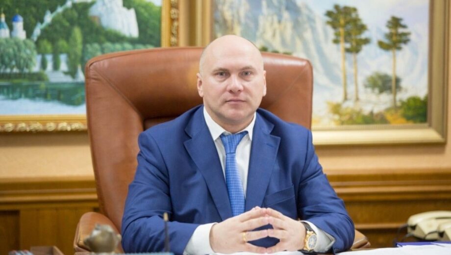 Зарплата, земля, пчелы и Lexus: что задекларировало бывшее должностное лицо Минразвития