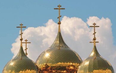 Тільки ПЦУ: в Україні набув чинності закон про заборону російської церкви