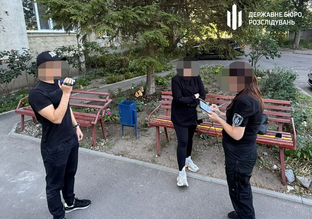 ДБР викрило схему переведення військових у тил