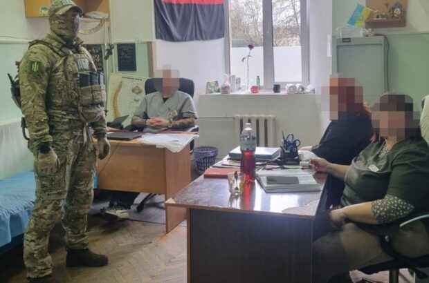 У Києві викрили схему впливу на рішення ВЛК за тисячі доларів (відео)