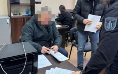 Мини-АЗС в собственном дворе: в Запорожье эксначальнику ГСЧС объявили подозрение в незаконном обогащении на 13 млн грн