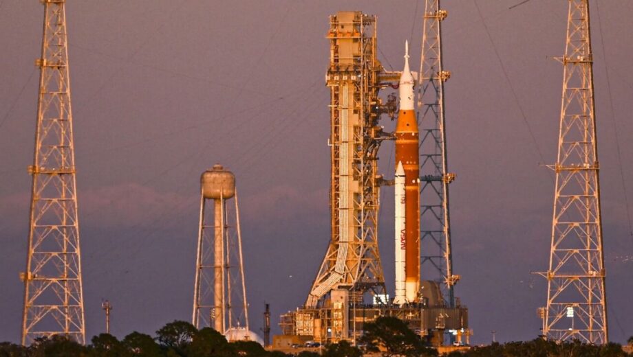 Artemis II облетів Місяць: рекорд 406 773 км від Землі і перший екіпаж біля супутника з 1972 року