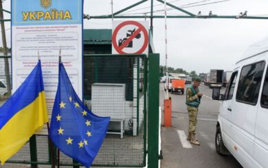 Кому з чоловіків до 22 років відмовлять у виїзді за кордон — ДПСУ