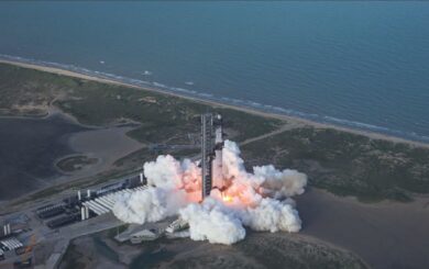 SpaceX успішно випробувала Starship: корабель провів годину в космосі та приводнився в океані