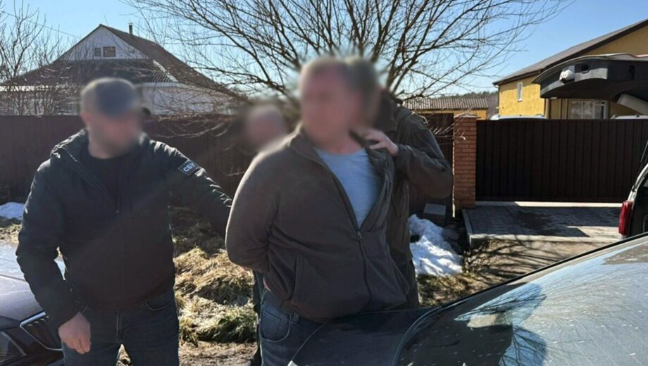 Автомати, гранати і контрафакт: у Житомирі викрили нелегальний бізнес