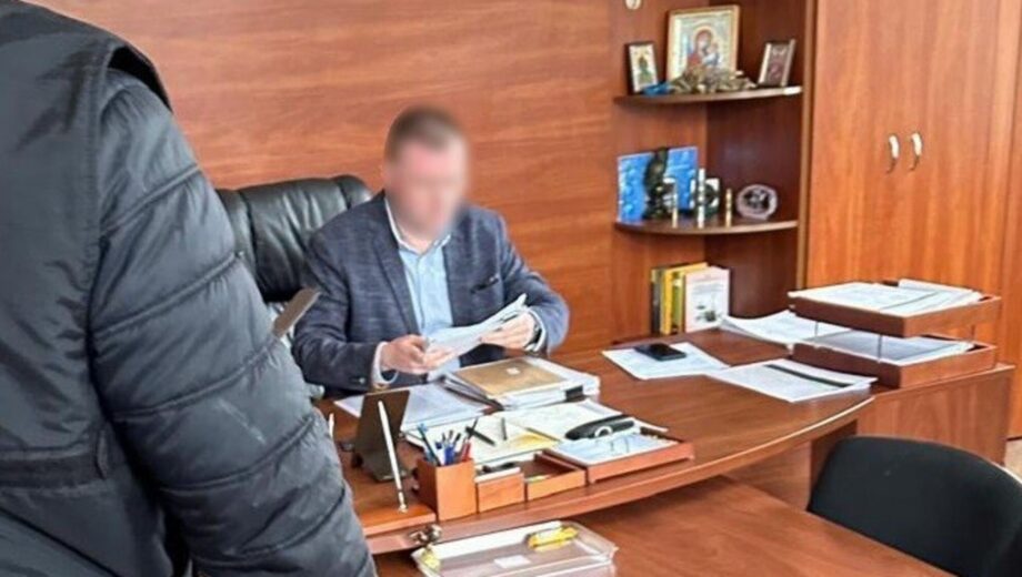 Посадовці вкрали в Укрзалізниці 22 мільйони гривень