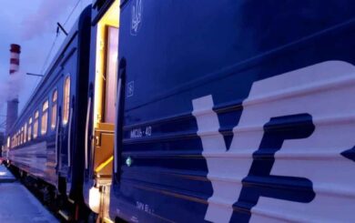 Массированный ракетно-дроновый удар россии по Украине: пострадали энергетика и железная дорога