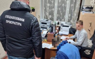 Крадіїв-військових, що розстріляли поліцейських, судитимуть