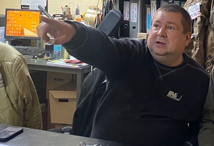 Віктор Палас показав роботу волонтерського центру ''Захистимо Україну разом''
