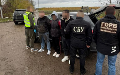 Схема за $8 тыс.: в Винницкой области задержали иностранцев, вывозивших военнообязанного в Молдову