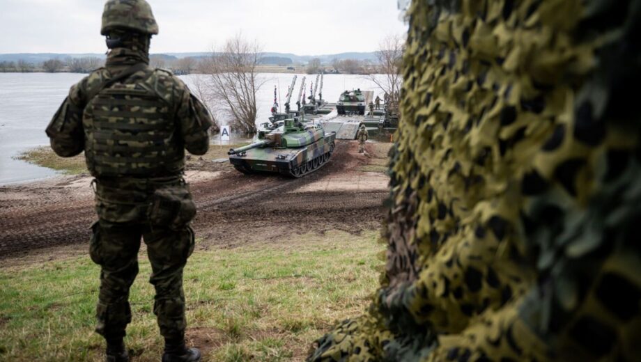 Эстония, Латвия и Литва обеспокоены, что после перемирия в Украине москва активизируется в Балтии
