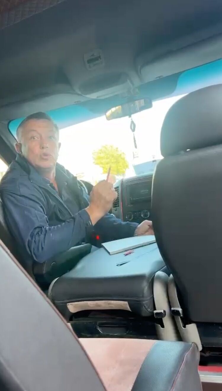 Водитель Александр Левченко