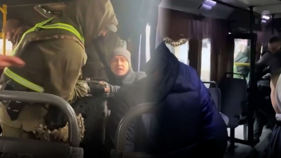Не випускали людей: в одеській маршрутці стався конфлікт з представниками ТЦК