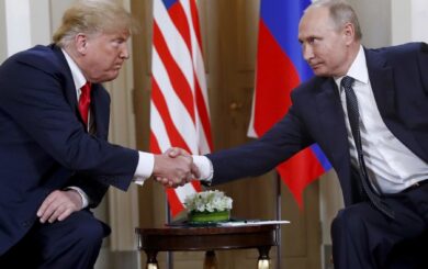 Эпштейн предлагал россии информацию о Трампе — письмах, раскрывших новые детали