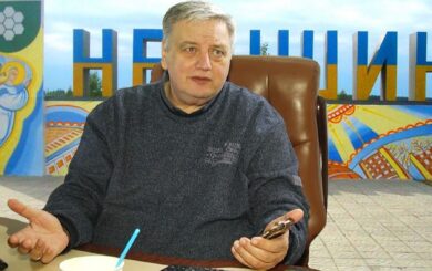 Семейный ТРЦ и миллионная зарплата: какое состояние может скрывать мэр Нетешина Супрунюк