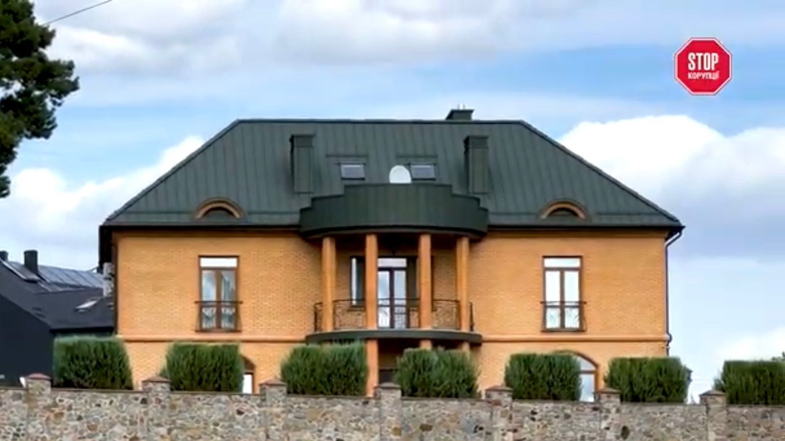 Будинки-близнюки в приватному секторі Нетішина