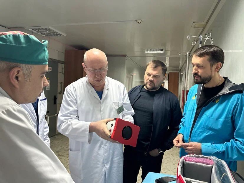 Помощь предназначена для спасения жизней раненых и гражданских