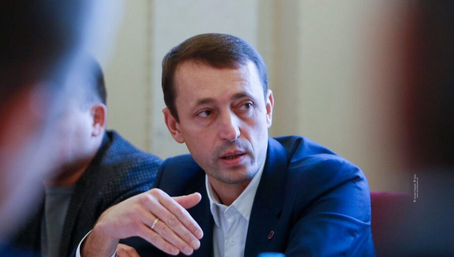 Цены на лекарства в Украине: Валерий Дубиль о двойных наценках в аптеках